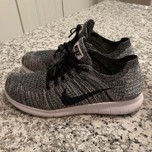 Nike Free RN Flyknit